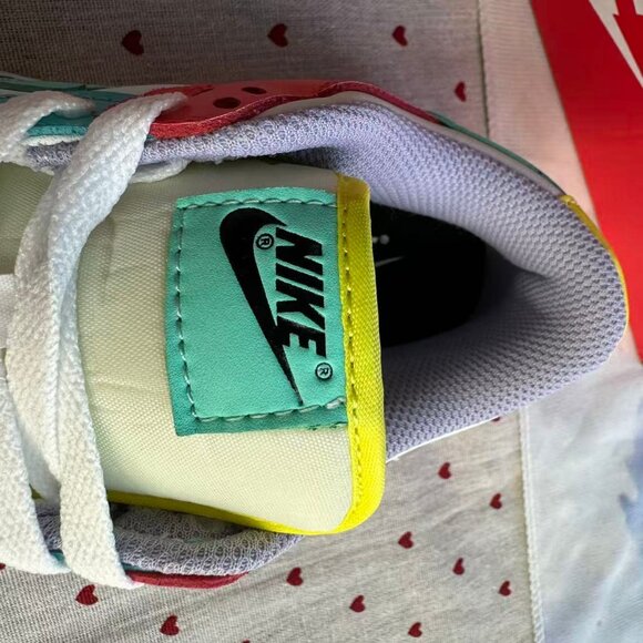 Nike casual low-top sneakers - Picture 6 of 9